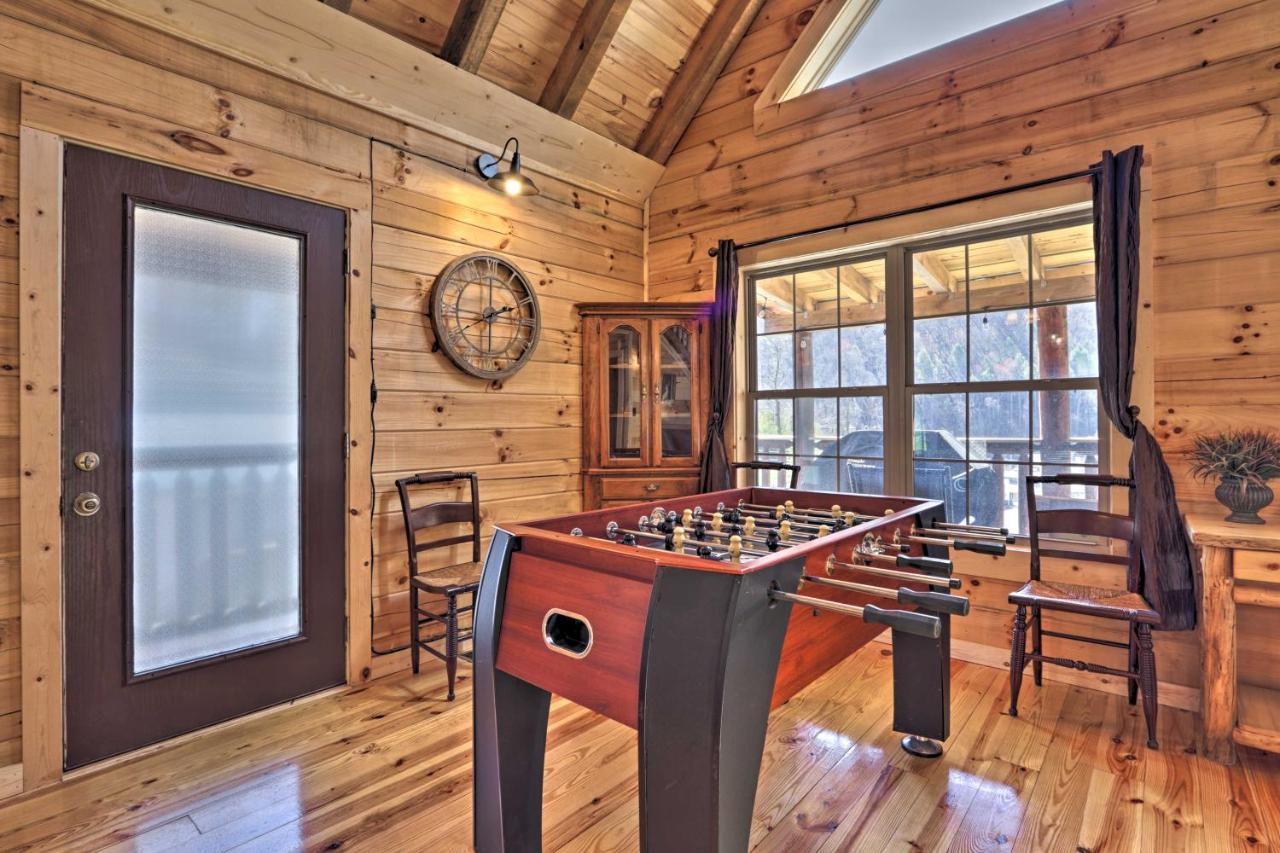 Gatlinburg Cabin With Loft And Game Room 1 Mi To Town מראה חיצוני תמונה