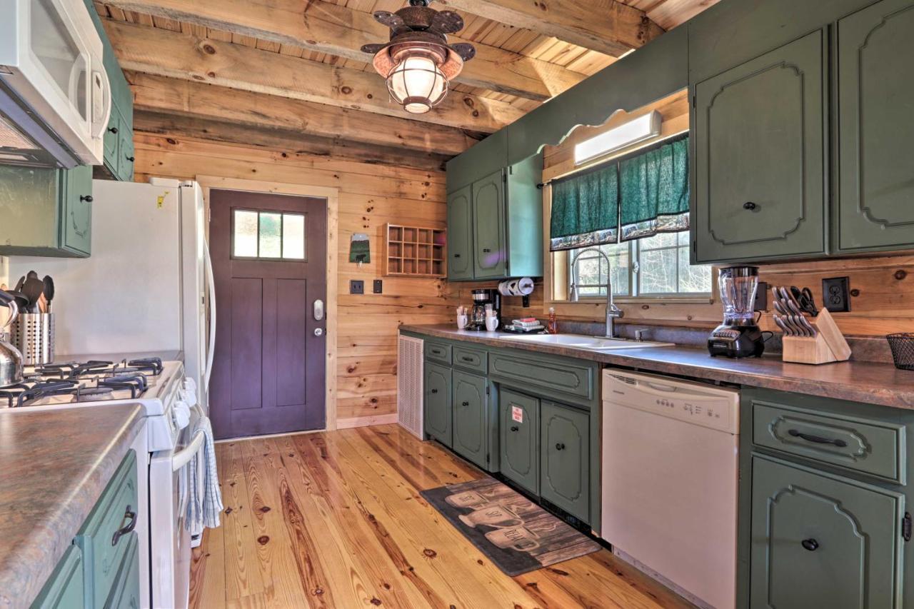 Gatlinburg Cabin With Loft And Game Room 1 Mi To Town מראה חיצוני תמונה